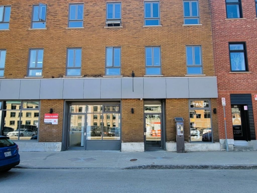 Opportunit� commerciale � louer � Centre-Ville - 700pc