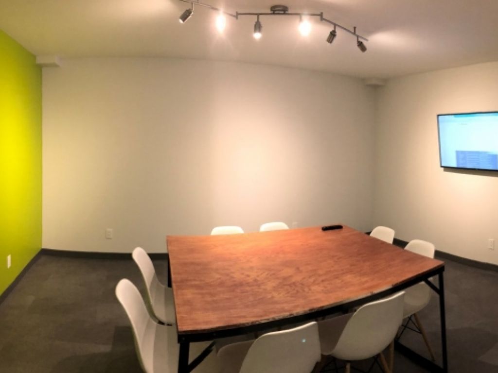 Bureaux ferm�s avec fen�tre_fra�chement r�nov� (pr�s du M�tro Cartier) - LIBRE IMM�DIATEMENT