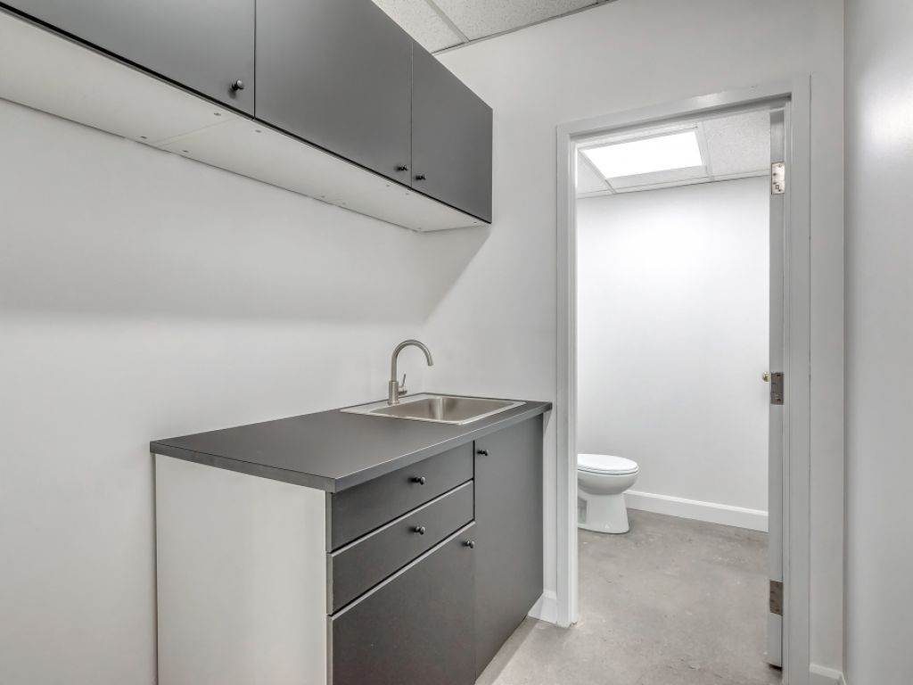 Espaces bureaux de style loft � louer-District Beaumont-6855 de l'�p�e