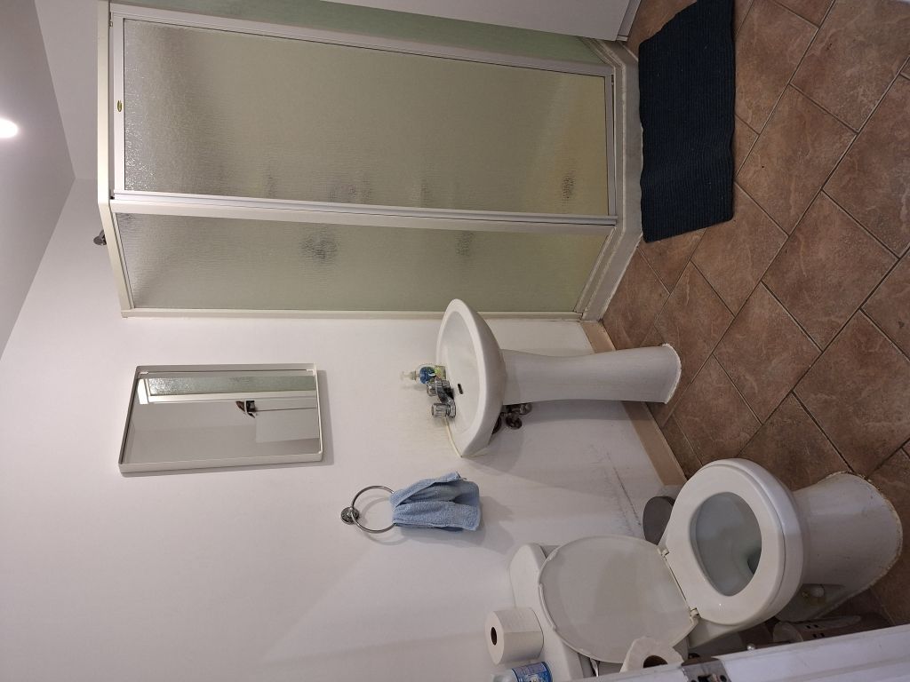 Homey Furnished Office Sublease | Bureau meubl� et chaleureux � St-Henri