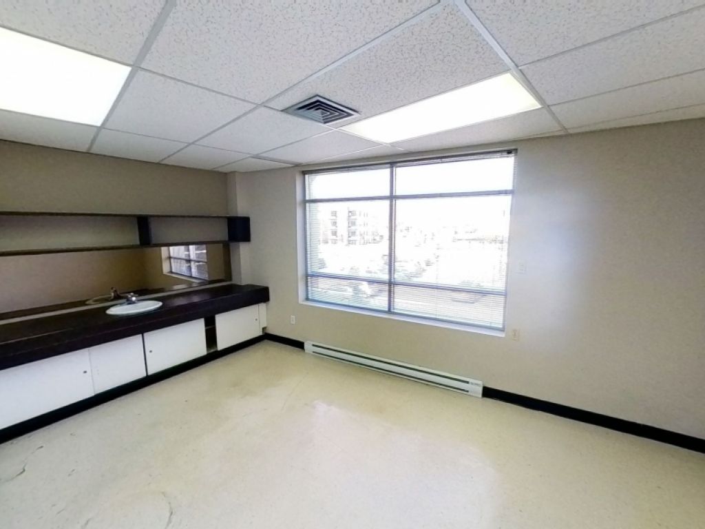 BUREAUX SECTEUR MAIZERET - CENTRE MAILLOUX - 2 100 pc