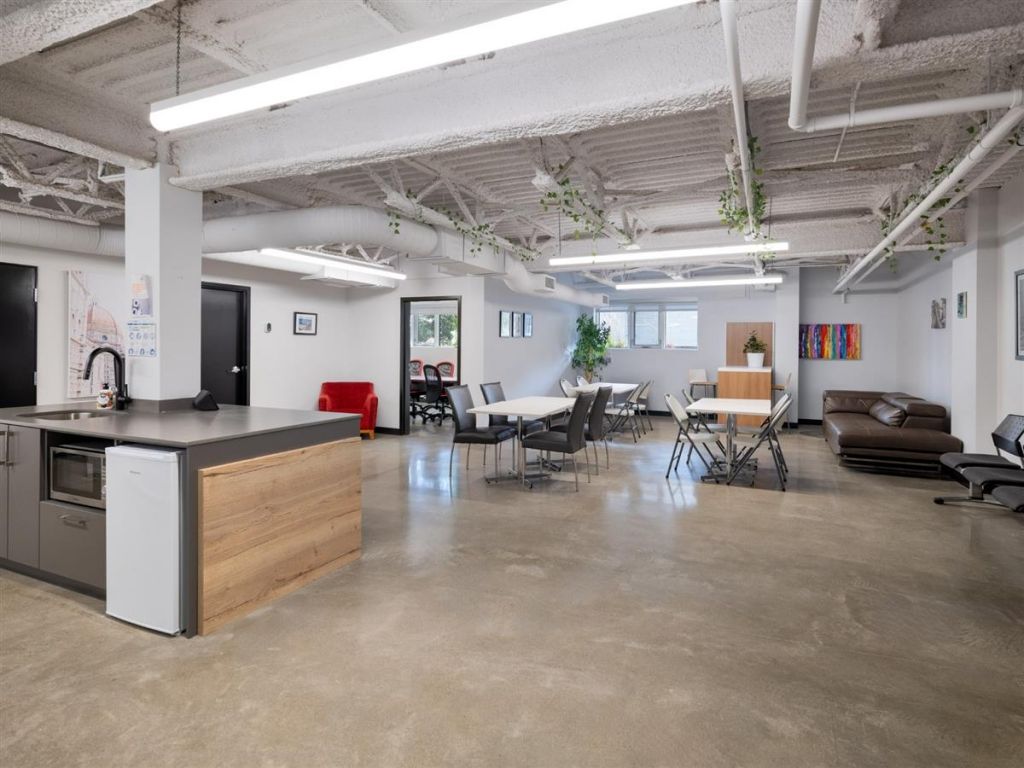 Espace bureau � louer - 2180 Boul. des Laurentides, local BUR