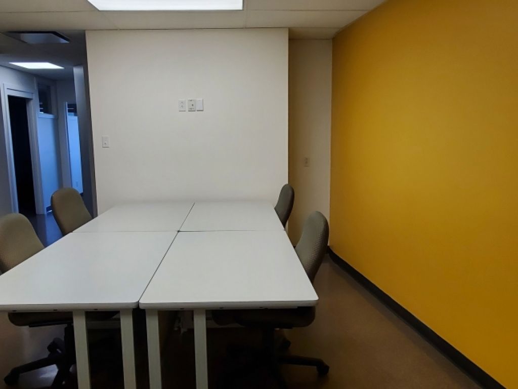 LOCAL � LOUER DANS LE M�ME IMMEUBLE QUE LE CREM � TROIS-RIVI�RES