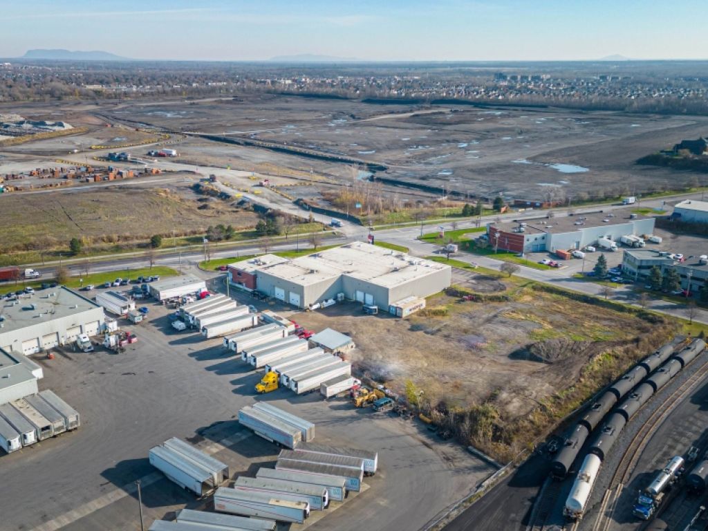 Espace industriel � construire 10 000 � 40 000 pi2 La Prairie
