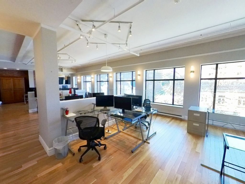 Bureau haut de gamme � sous-louer � Saint-Roch