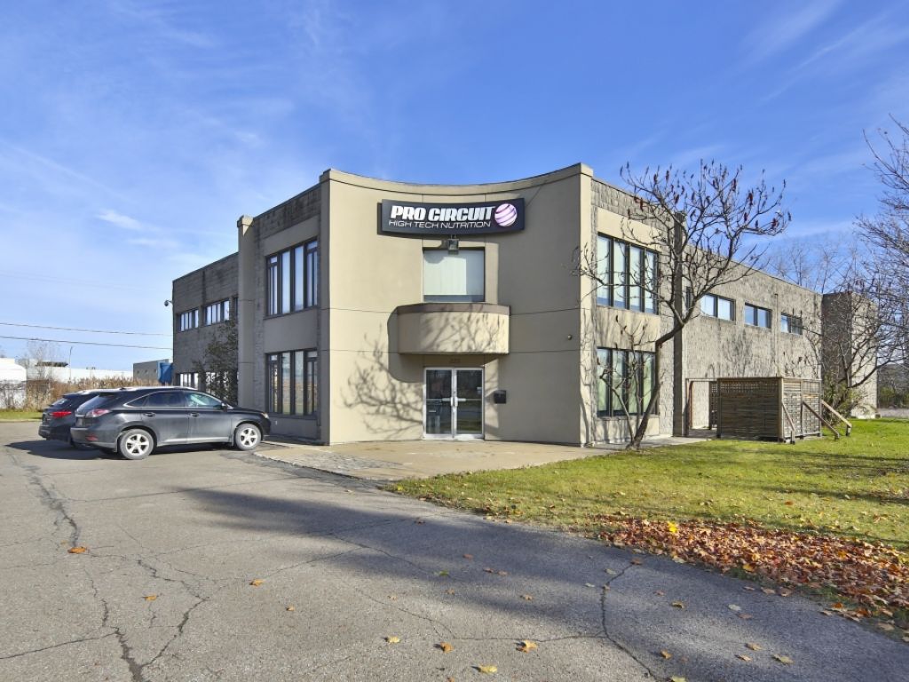 MAGNIFIQUE LOCAL INDUSTRIEL � LOUER