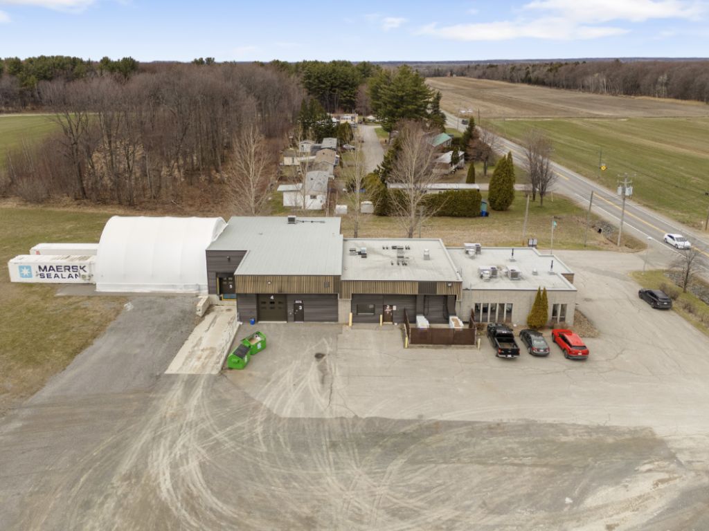 ESPACE industriel � VENDRE