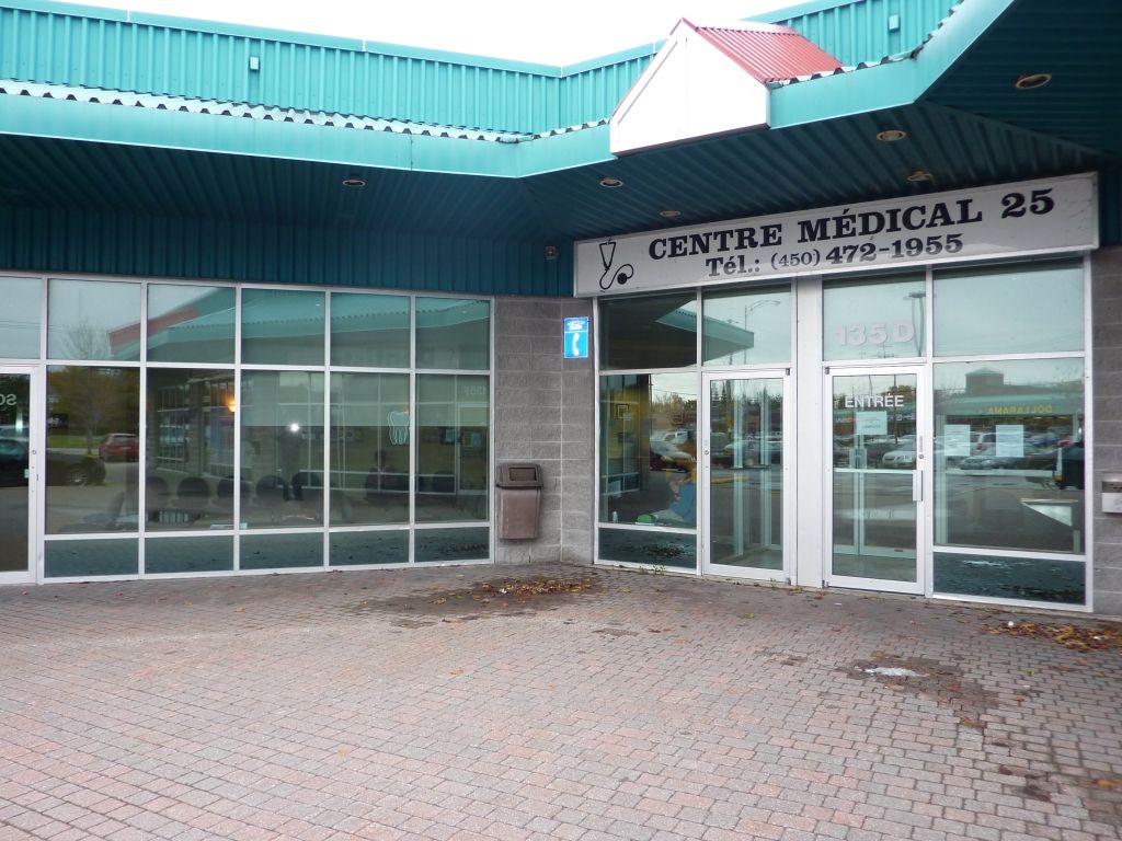 Local commercial pour d�tails, services ou bureaux. 