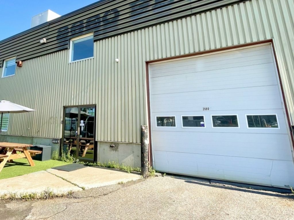 Local industriel/commercial � Qu�bec