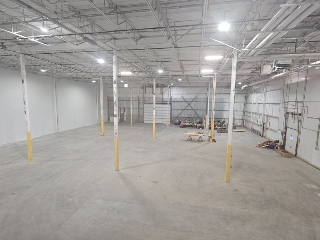 ENTREP�T - PARC INDUSTRIEL - ST-AUGUSTIN-DE-DESMAURES