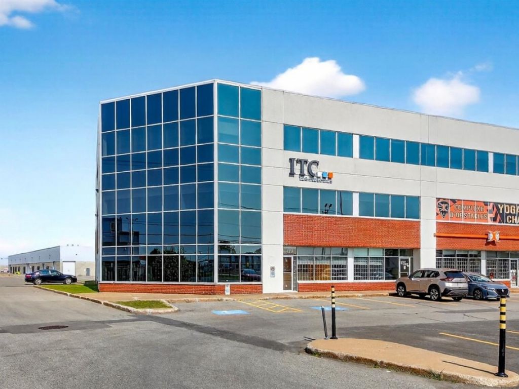 Espace industriel � louer � 4451-4479 Aut. Jean-No�l-Lavoie (A-440), local 4479, Laval (Chomedey)