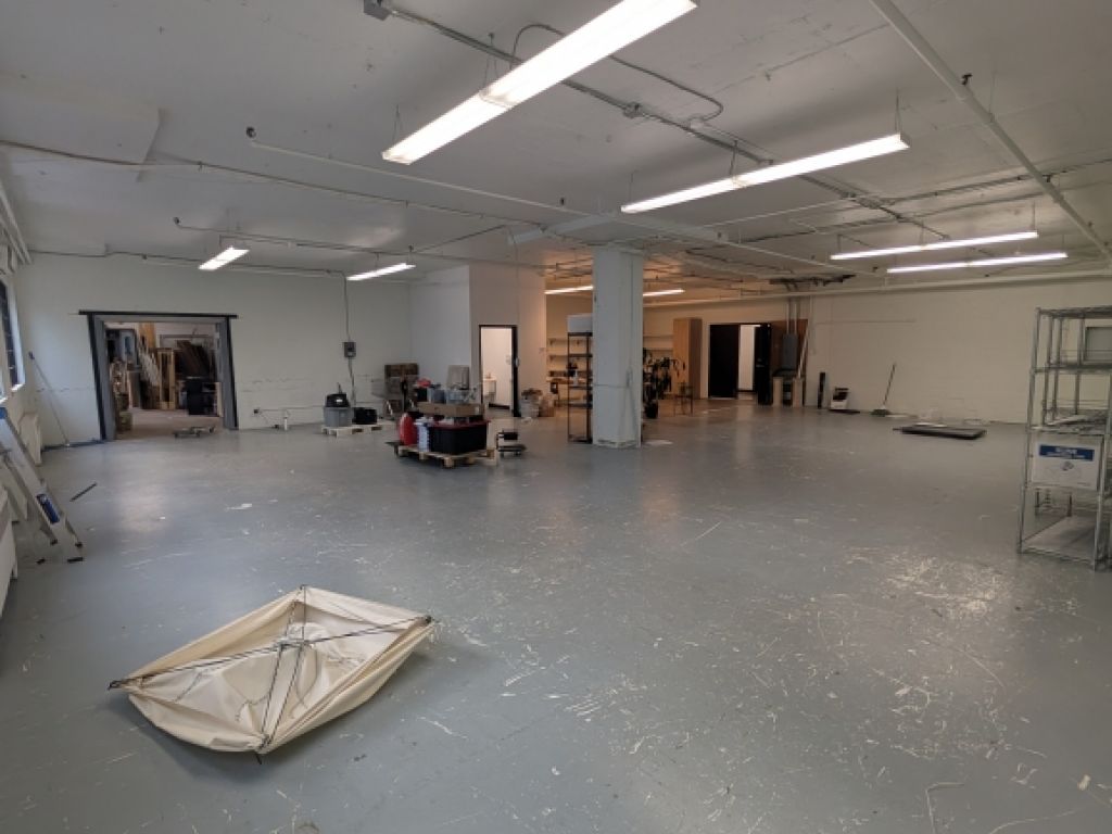 Chabanel | Commercial Space 2100pc - Office/Showroom - Ground Floor - Private Loading Dock