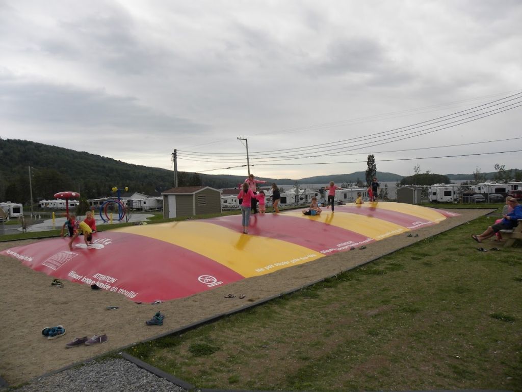 Camping 5 �toiles � vendre au coeur du Bas St-Laurent