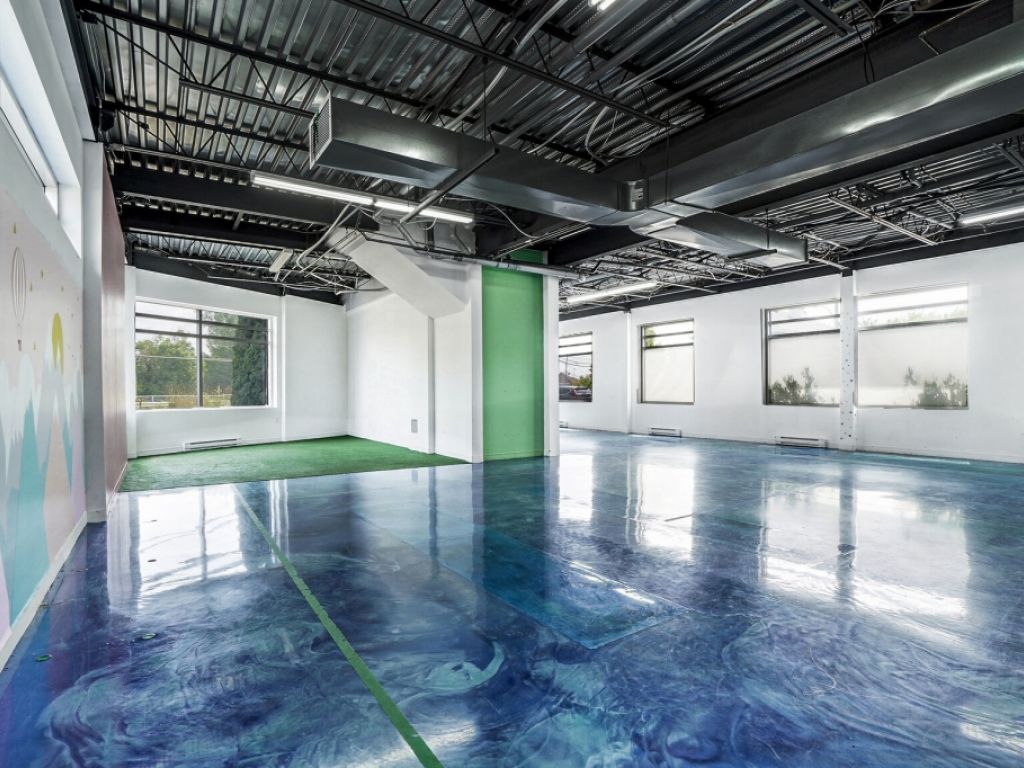 Espace commercial Unit� de coin � louer