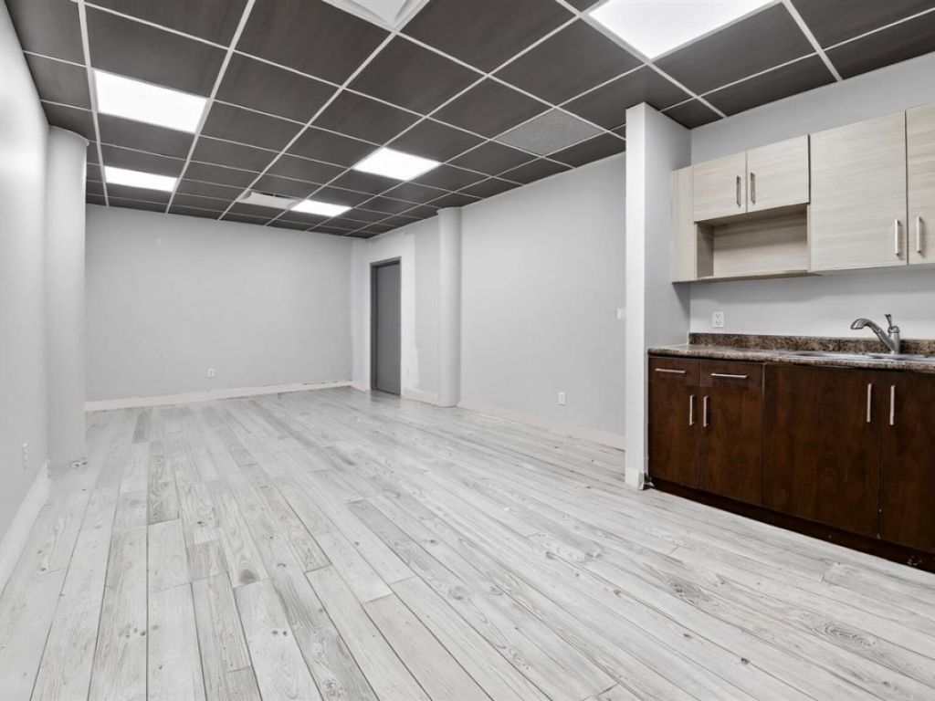 Bureau � louer � Laval � 1 579 pi� | Chomedey