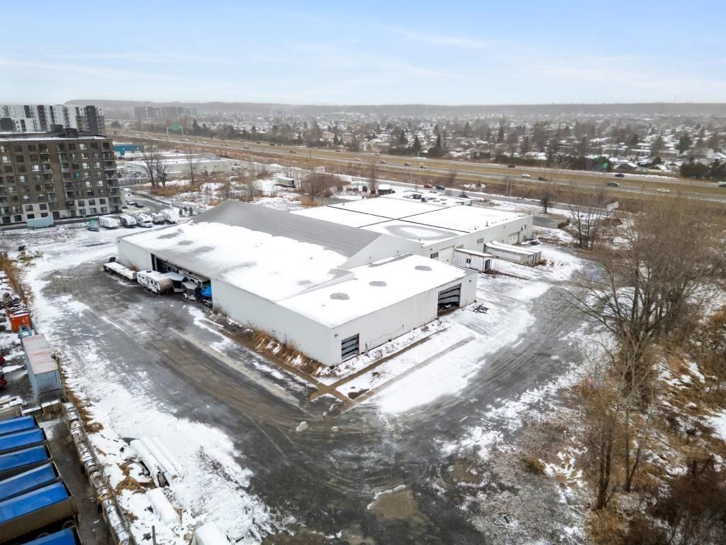 B�tisse ind. Mascouche Poss. Multir�sidentiel