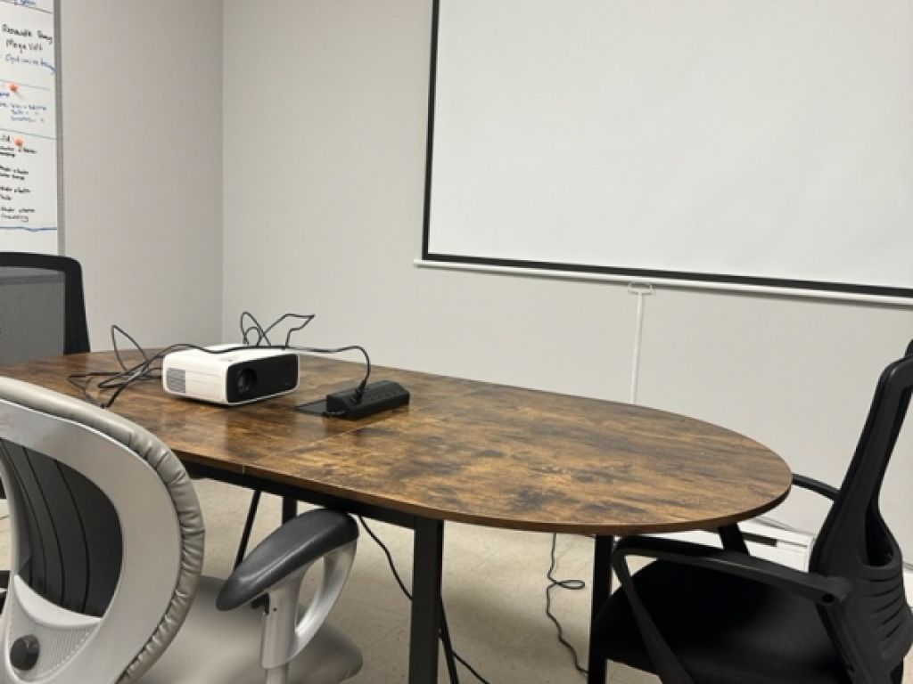 Espaces de bureaux flexibles, de coworking et d'entrep�ts | Saint-Laurent | � partir de 99 $