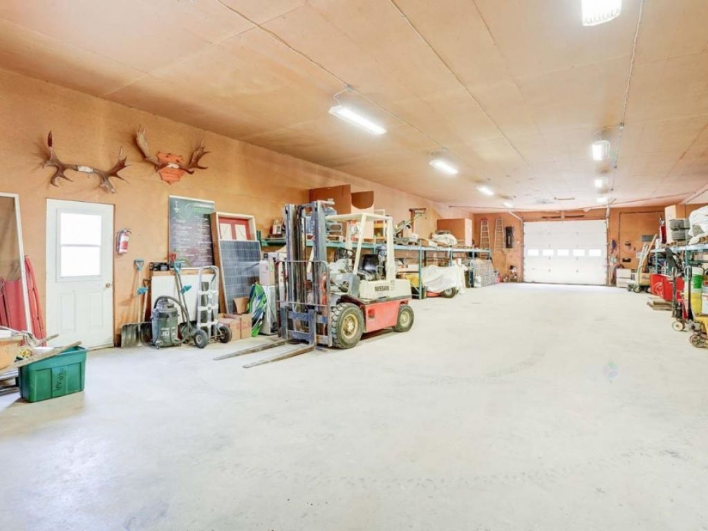 Maison, Entrep�t, Garage, Grange, Rivi�re-Rouge