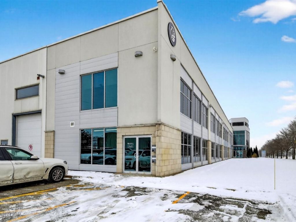 Espace bureau � sous-louer � 2480 Boul. des Entreprises, local 100, Terrebonne